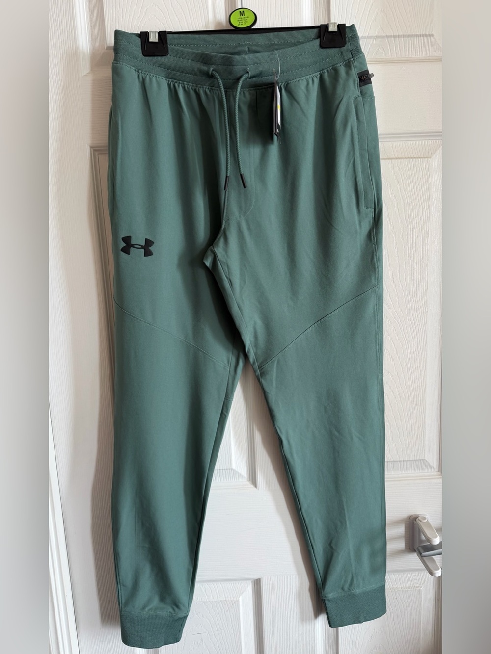 Under Armour Qualifier Run 2.0 Pants - Sage Green - Men’s Size M (NWT)